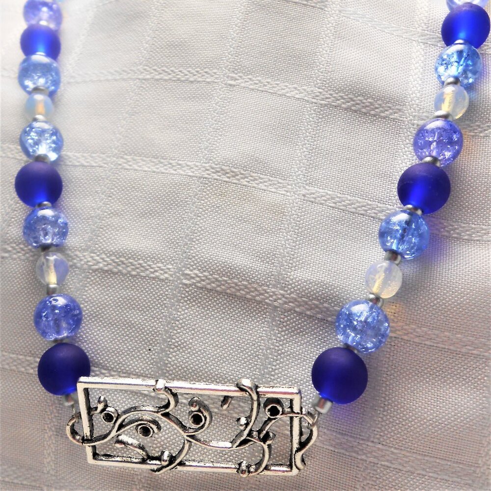 No1100 Handmade necklace with Tibetan silver charm, polished stones and earrings